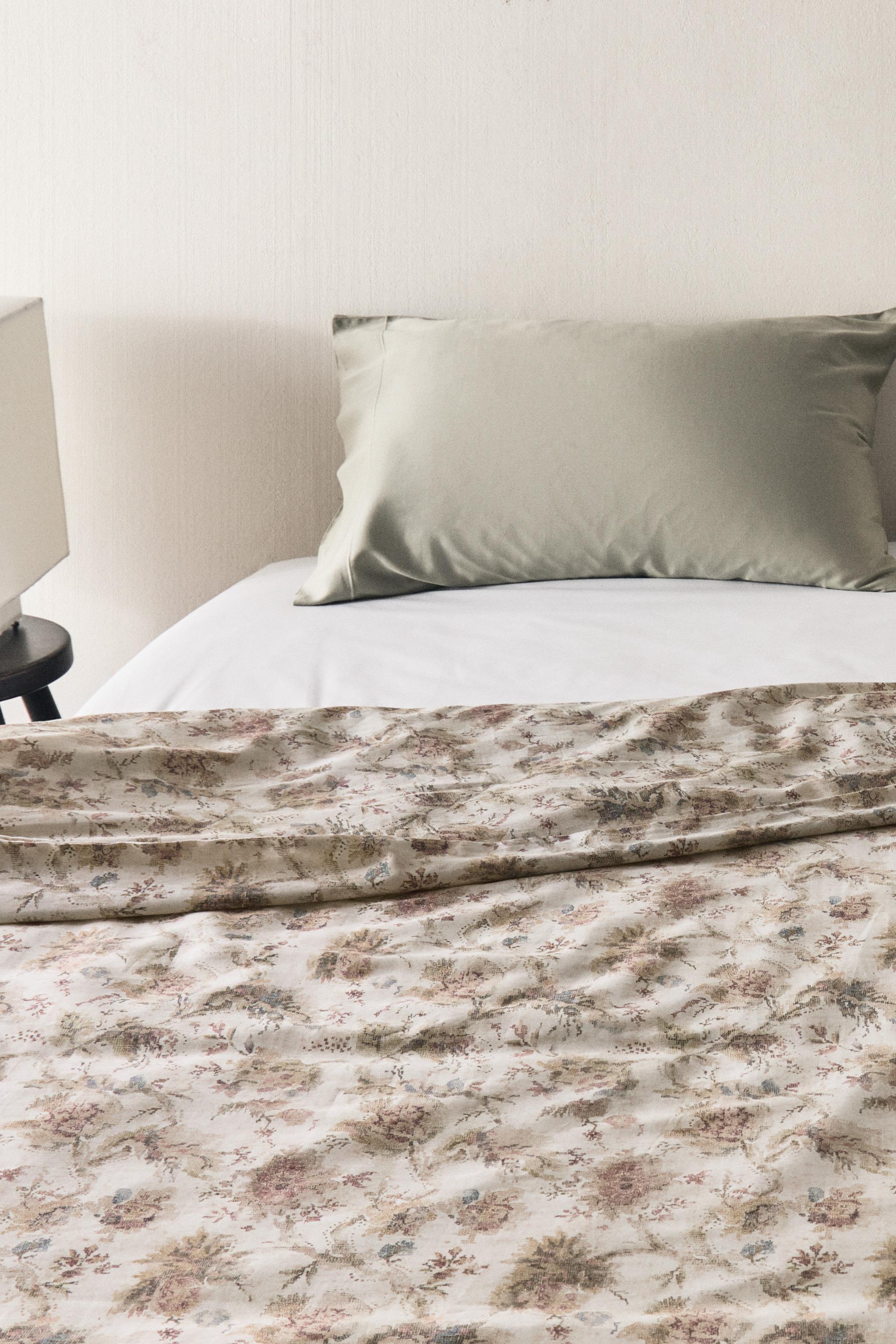 HOUSSE DE COUETTE FLEURS SATIN (300 FILS)